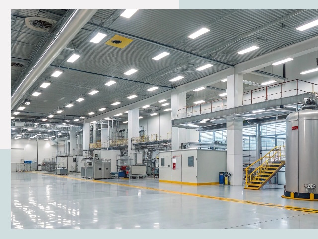 Освещение ангаров в Томске от 656 руб. - Эффективные решения